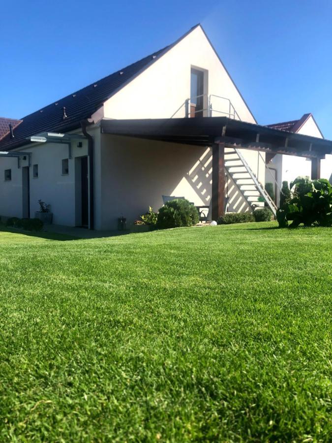 Apartamento Oelyv Fertőrákos Exterior foto